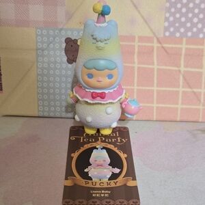 Pucky Animal Tea Party Llama Baby Popmart